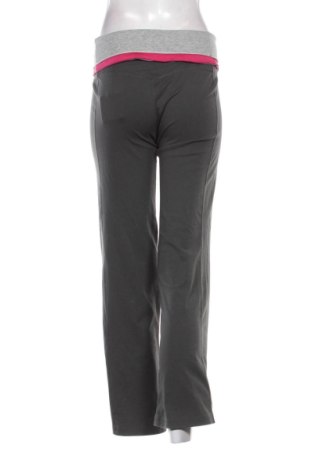 Дамски панталон Nike, Размер S, Цвят Сив, Цена 32,00 €