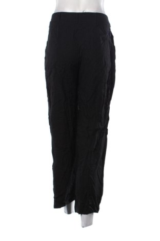 Γυναικείο παντελόνι Pull&Bear, Μέγεθος S, Χρώμα Μαύρο, Τιμή 8,99 €