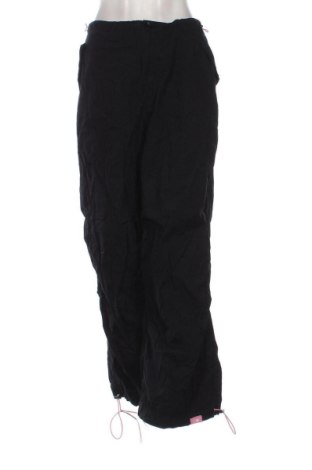 Damenhose Review, Größe M, Farbe Schwarz, Preis 48,00 €