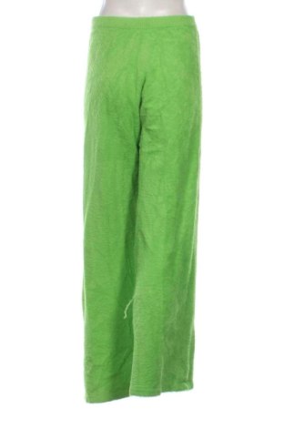 Γυναικείο παντελόνι Savage, Μέγεθος M, Χρώμα Πράσινο, Τιμή 27,68 €