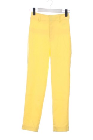 Γυναικείο παντελόνι Stradivarius, Μέγεθος XS, Χρώμα Κίτρινο, Τιμή 24,55 €