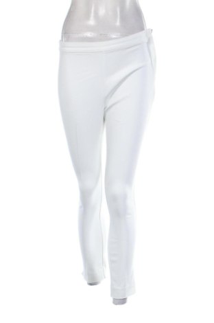 Дамски панталон Stradivarius, Размер M, Цвят Бял, Цена 16,31 €