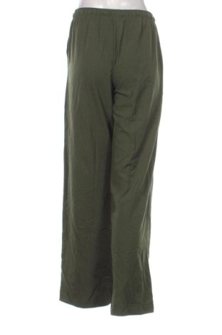 Дамски панталон Stradivarius, Размер M, Цвят Зелен, Цена 9,20 €