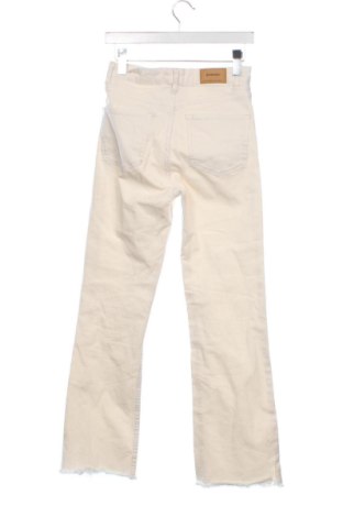 Γυναικείο παντελόνι Stradivarius, Μέγεθος XS, Χρώμα Εκρού, Τιμή 8,99 €