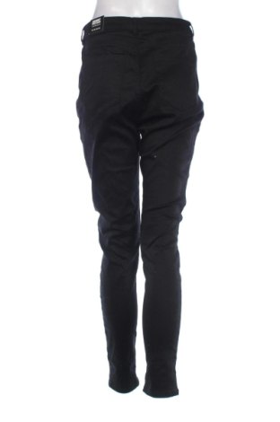 Γυναικείο παντελόνι Terranova, Μέγεθος L, Χρώμα Μαύρο, Τιμή 24,00 €