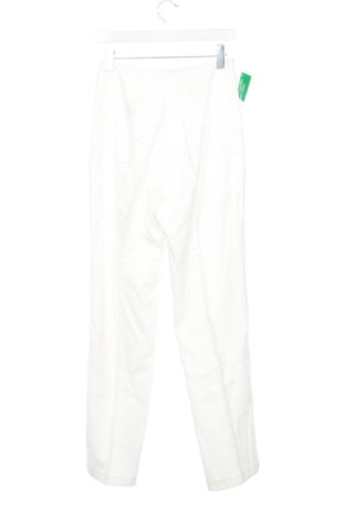 Γυναικείο παντελόνι United Colors Of Benetton, Μέγεθος XS, Χρώμα Λευκό, Τιμή 48,00 €