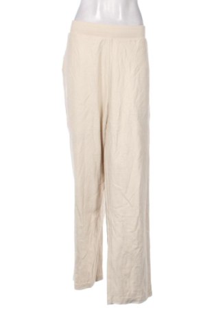 Damskie spodnie Urban Classics, Rozmiar 3XL, Kolor Beżowy, Cena 207,99 zł