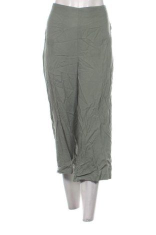 Дамски панталон Vero Moda, Размер M, Цвят Зелен, Цена 14,31 €