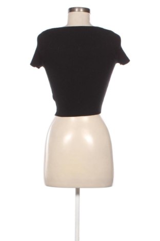 Γυναικείο πουλόβερ Bershka, Μέγεθος M, Χρώμα Μαύρο, Τιμή 15,00 €