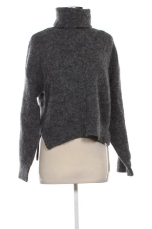 Γυναικείο πουλόβερ Gestuz, Μέγεθος M, Χρώμα Γκρί, Τιμή 137,99 €