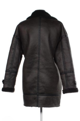 Дамско палто Pull&Bear, Размер S, Цвят Кафяв, Цена 45,00 €