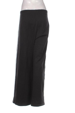 Damskie spodnie sportowe Adidas, Rozmiar L, Kolor Czarny, Cena 110,99 zł