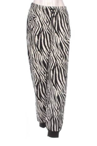 Dámske tepláky Adidas, Veľkosť L, Farba Viacfarebná, Cena  56,95 €