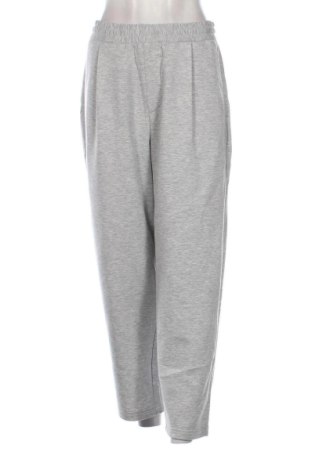 Pantaloni trening de femei GU, Mărime S, Culoare Gri, Preț 91,99 Lei
