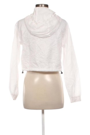 Γυναικείο μπουφάν Bershka, Μέγεθος S, Χρώμα Λευκό, Τιμή 14,99 €