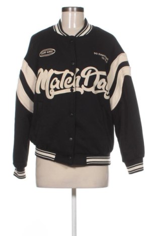 Dámska bunda  Bershka, Veľkosť S, Farba Čierna, Cena  29,73 €