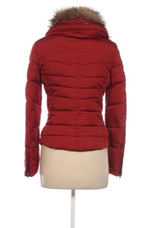 Γυναικείο μπουφάν Bershka, Μέγεθος XS, Χρώμα Κόκκινο, Τιμή 30,00 €