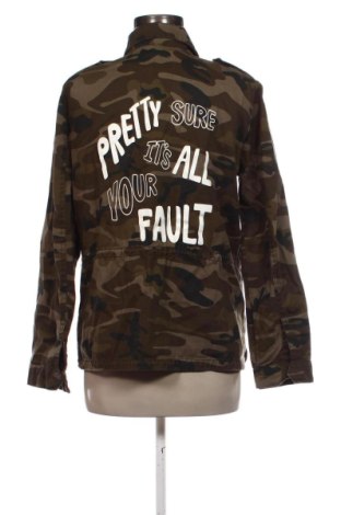 Dámská bunda  Pull&Bear, Velikost L, Barva Vícebarevné, Cena  693,00 Kč