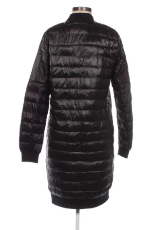 Γυναικείο μπουφάν Vero Moda, Μέγεθος M, Χρώμα Μαύρο, Τιμή 20,91 €