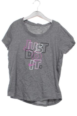 Kinder T-Shirt Nike, Größe 11-12y/ 152-158 cm, Farbe Grau, Preis € 13,99