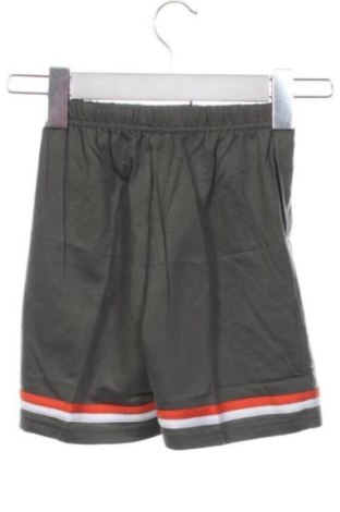 Pantaloni scurți pentru copii Unbranded, Mărime 6-7y/ 122-128 cm, Culoare Verde, Preț 61,25 Lei