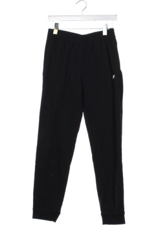 Detské tepláky Nike, Veľkosť 14-15y/ 168-170 cm, Farba Čierna, Cena  46,95 €