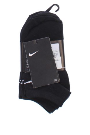 Set Nike, Mărime M, Culoare Negru, Preț 79,78 Lei