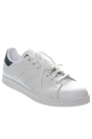 Férfi cipők
 Adidas Originals, Méret 44, Szín Fehér, Ár 51 919 Ft