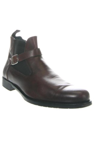 Férfi cipők
 Navyboot, Méret 43, Szín Barna, Ár 23 304 Ft