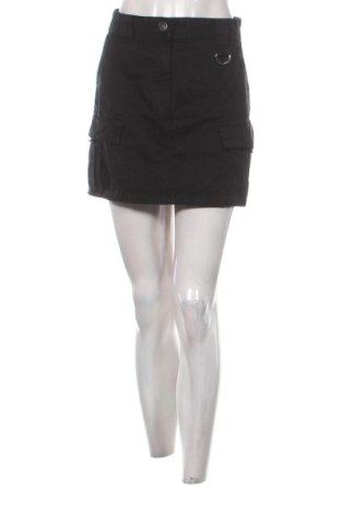 Пола Bershka, Размер S, Цвят Черен, Цена 11,00 €