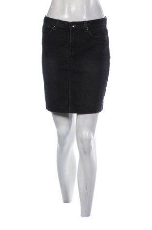 Пола C&A, Размер M, Цвят Черен, Цена 14,82 €