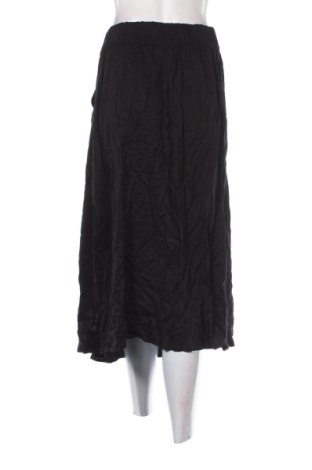 Пола C&A, Размер XL, Цвят Черен, Цена 12,00 €