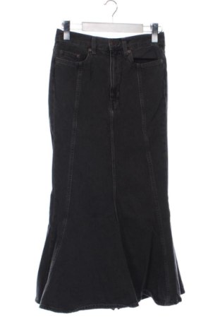 Sukně COS, Velikost XS, Barva Černá, Cena  799,00 Kč