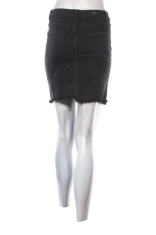 Пола Pieces, Размер M, Цвят Черен, Цена 9,71 €