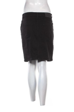 Sukně Selected Femme, Velikost M, Barva Černá, Cena  1 859,00 Kč