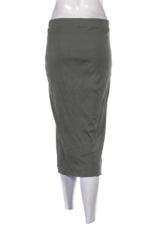 Пола Sinsay, Размер M, Цвят Зелен, Цена 12,00 €