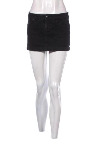 Пола Stradivarius, Размер M, Цвят Черен, Цена 15,33 €