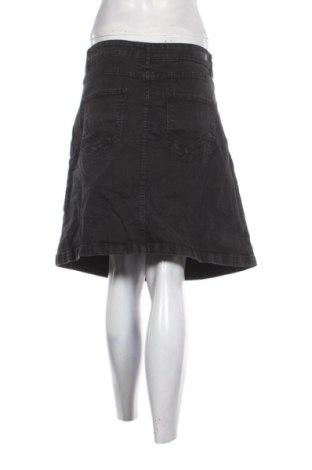 Φούστα Sure, Μέγεθος 3XL, Χρώμα Μαύρο, Τιμή 9,99 €