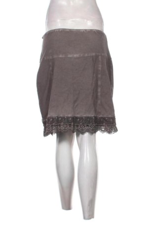 Пола Tredy, Размер L, Цвят Сив, Цена 14,82 €