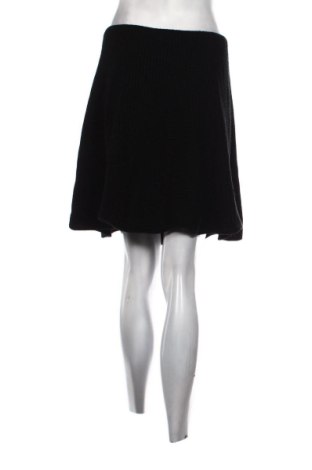 Пола Unbranded, Размер M, Цвят Черен, Цена 10,00 €