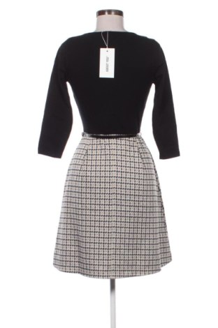 Рокля About You, Размер M, Цвят Многоцветен, Цена 32,21 €