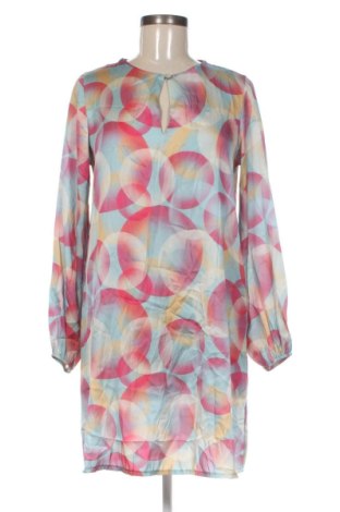 Рокля Alesia, Размер M, Цвят Многоцветен, Цена 18,40 €