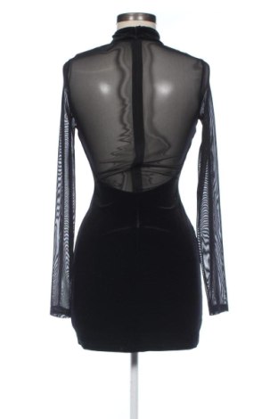Рокля Bershka, Размер S, Цвят Черен, Цена 16,20 €