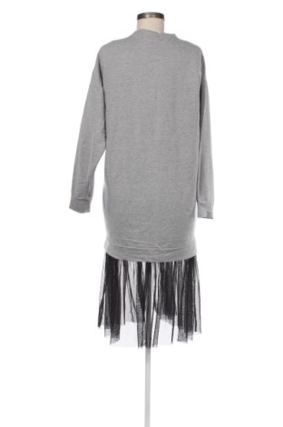Ruha Bershka, Méret M, Szín Szürke, Ár 8 264 Ft