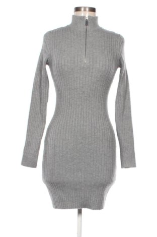 Ruha Bershka, Méret M, Szín Szürke, Ár 8 264 Ft