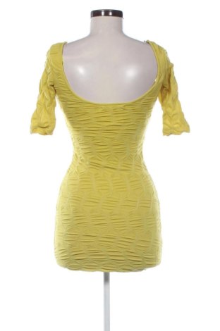 Рокля Bershka, Размер XS, Цвят Жълт, Цена 19,95 €