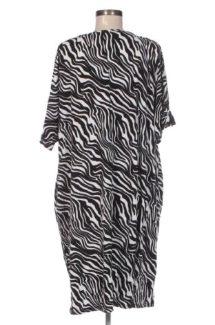 Рокля C&A, Размер 3XL, Цвят Многоцветен, Цена 14,31 €