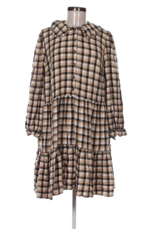 Рокля C&A, Размер XL, Цвят Многоцветен, Цена 20,00 €