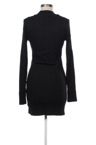 Rochie Calvin Klein Jeans, Mărime L, Culoare Negru, Preț 446,99 Lei