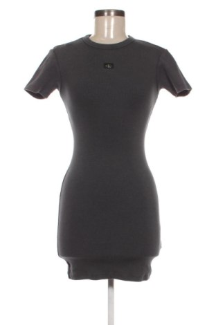Sukienka Calvin Klein Jeans, Rozmiar XS, Kolor Szary, Cena 404,99 zł, #135868964